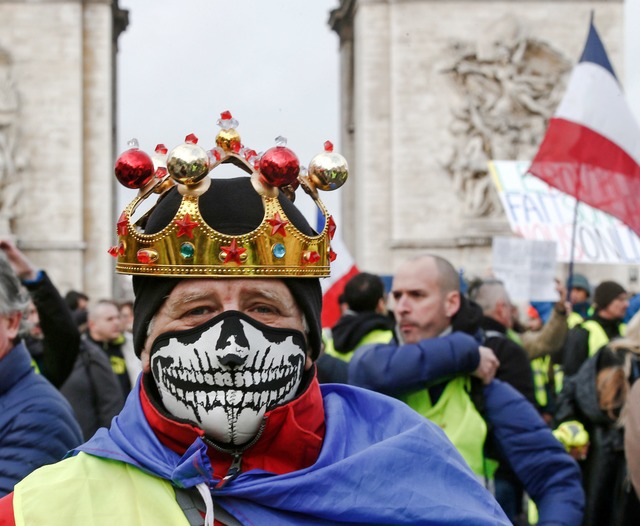 &#8222;Die Krper hneln dem meines Va...Demonstration in Paris am 26. Januar    | Foto: dpa