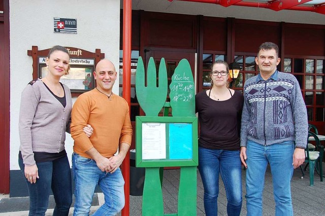 Nadine und Marco Camerota, Miriam Dehn..., aber dennoch eigene Akzente setzen.   | Foto: Frey