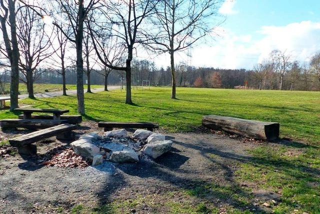 Immer wieder rger wegen Mll auf dem Grill- und Bolzplatz in Neuershausen