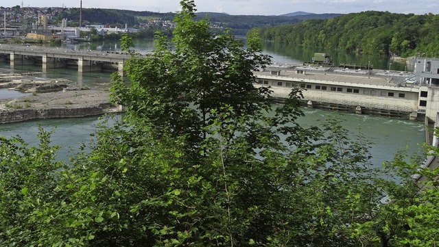 Das Wasserkraftwerk Rheinfelden hat 20...edrigwasser weniger Strom produziert.   | Foto: Boris Burkhardt