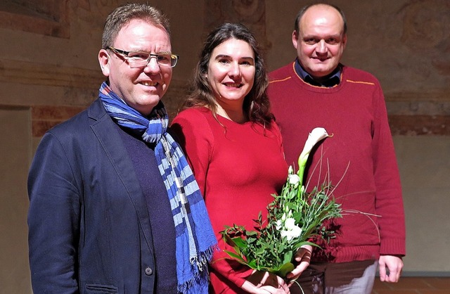 Harald Gritzner, Claudine und Udo Fare...ik mit dem Blauen auseinandergesetzt.   | Foto: dorothee Philipp