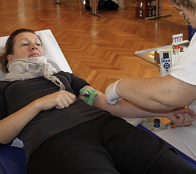 Der erste Blutspendetermin 2019 in Rin...Ringsheim war als Erstspenderin dabei.  | Foto: Adelbert Mutz