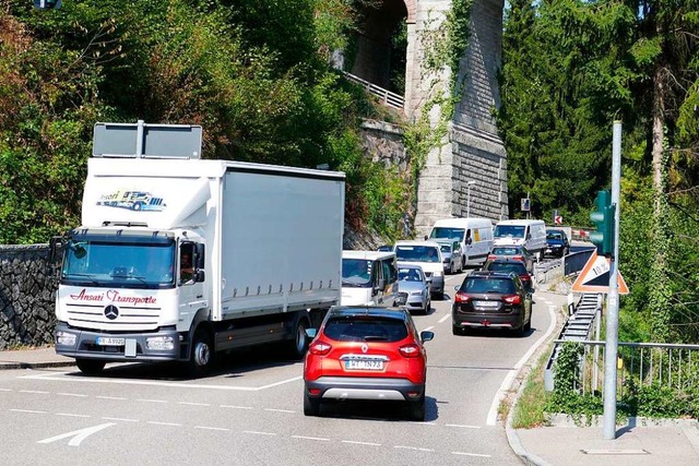 Ein Nadelhr: die Autobahnabfahrt Hauenstein  | Foto: Winfried Dietsche