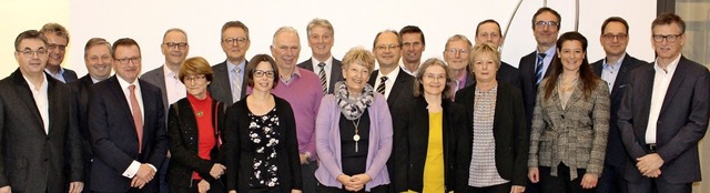Mehrere langjhrige Mitarbeiter wurden...bank Breisgau-Markgrflerland geehrt.   | Foto: privat