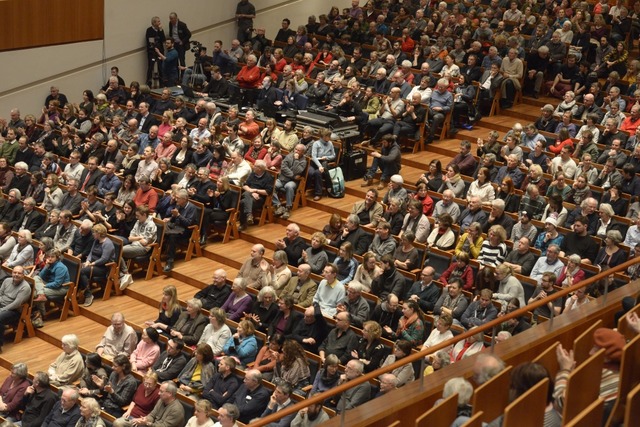 Full House bei der Diskussionsveranstaltung im Konzerthaus.  | Foto: Ingo Schneider