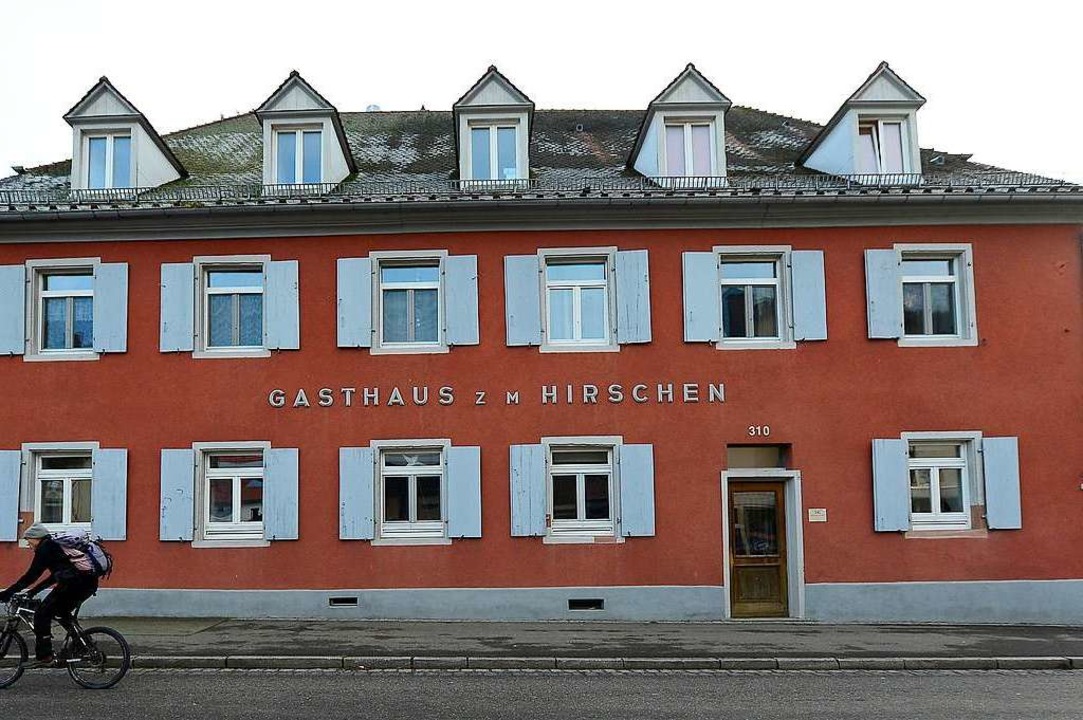 Vom Gasthaus zum Wohnhaus: Seit 15 Jah...#8217;s die &#8222;Hirschen-WG&#8220;.  | Foto: Ingo Schneider