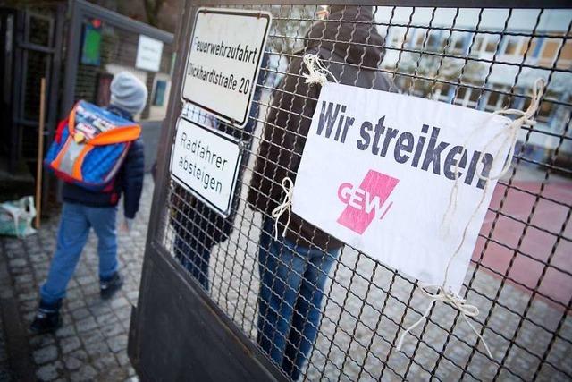 Gewerkschaften dehnen Warnstreiks im ffentlichen Dienst aus