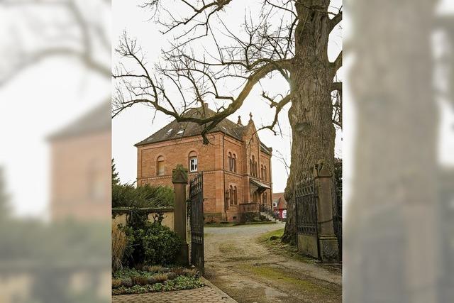 Pfarrhaus steht zum Verkauf