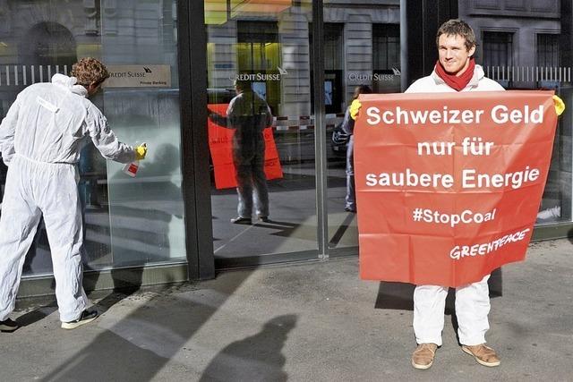 Greenpeace putzt bei Crdit Suisse