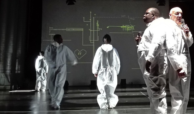 Theater &#8211; hier als Sciencefiction-Parodie?  | Foto: Cargo Theater