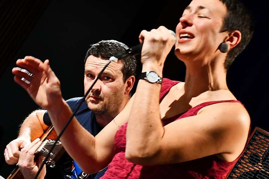 Gefühlvolle Musik: Steffi Lais und Daniel Maier (Foto: Barbara Ruda) Gefühlvolle Musik: Steffi Lais und Daniel Maier (Foto: Barbara Ruda)