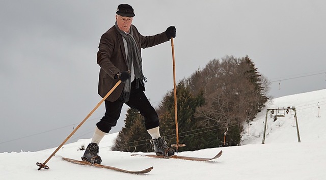 Auf historischen Skiern ging es beim Finale am Sonntag zu Tal.  | Foto: Christiane Sahli