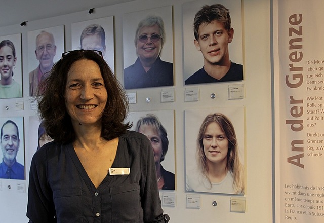 Susanne Raible mit Sprachproben im Dreilndermuseum   | Foto: Gschweng