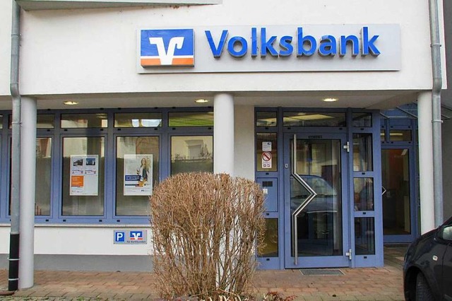 Ab Mrz wird die Volksbank-Filiale in Neuershausen komplett geschlossen sein.  | Foto: Mario Schneberg