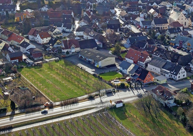 Alles auf einem Fleck: Rund um das Geb... soll das neue Ortszentrum entstehen.   | Foto: spe