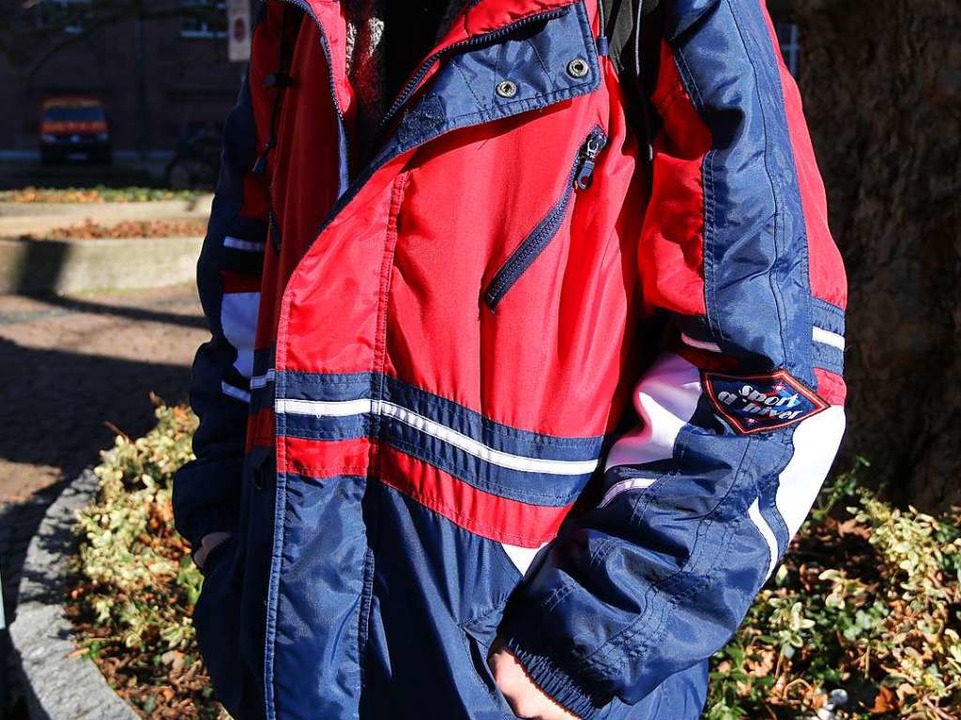 Auch seine Jacke ist aus Jacks Lieblingsladen &#8222;Spinnwebe&#8220;.  | Foto: Lisa Petrich