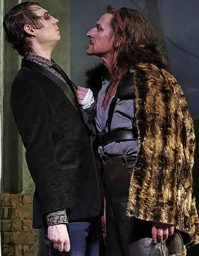 Max Tidof als der fr den Thron skrupellos mordende Knig Richard III. (rechts)  | Foto: Sabine Haymann