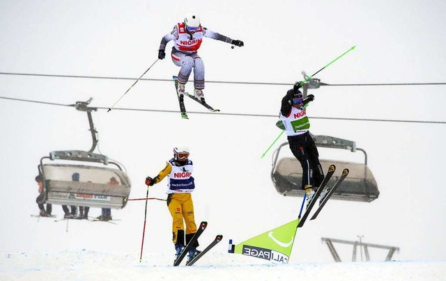 Ein wilder Sport: Die weltbesten Skicrosser vor zwei Jahren am Feldberg  | Foto: dpa