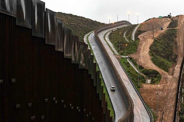 Trump will Mauerbau trotz des Haushaltskompromisses erzwingen