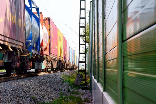 Beim Ausbau der Rheintalbahn ist Schal...z ein wichtiges Thema fr die Region.   | Foto: Siegfried Gollrad