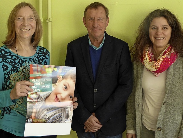 Roswitha Klotz-Birk (von links) von de...ews-Mutter vom Caritasprojekt Baumhaus  | Foto: Christiane Maier