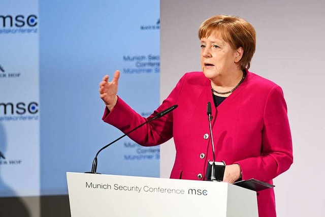 Bundeskanzlerin Angela Merkel (CDU) sp...iten Tag der 55. Mnchner klare Worte.  | Foto: dpa