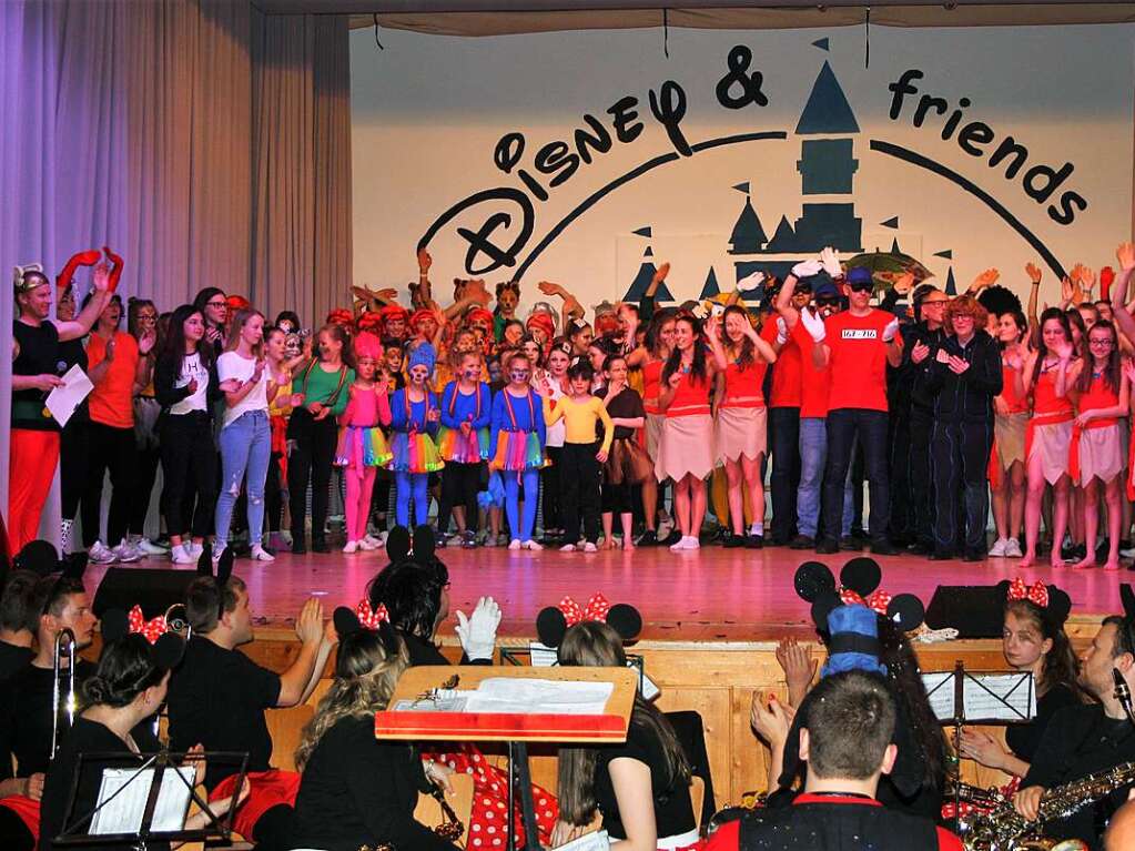 Groes Finale zum Motto „Disney and friends“