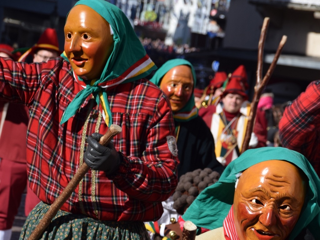 Groer Umzug, Brauchtumsabend und Maskenschau: Bad Sckingen stand am Wochenende ganz im Zeichen der Fasnacht.