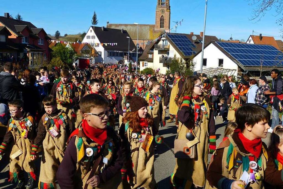 Impressionen vom großen Jubiläumsumzug der Kindringer Ruäbsäck (Foto: Aribert Rüssel) Impressionen vom großen Jubiläumsumzug der Kindringer Ruäbsäck (Foto: Aribert Rüssel)