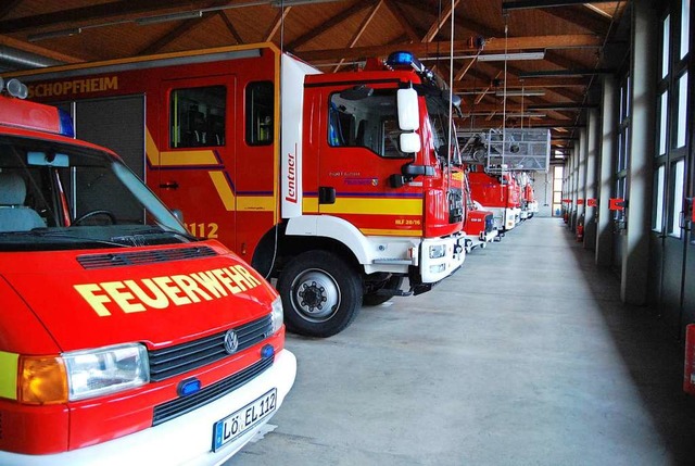Die Fahrzeuge der Feuerwehr Schopfheim...Bremt bereit fr den nchsten Einsatz.  | Foto: Dieter Schwble