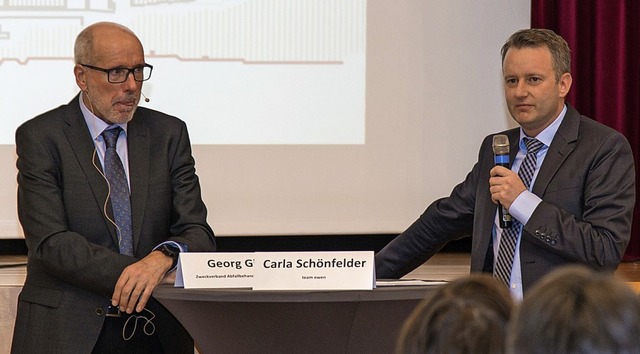 Georg Gibis (links) und Brgermeister ...ranstaltung in der vergangenen Woche.   | Foto: Olaf Michel