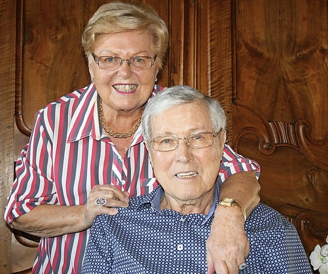 Knuspriges Eheleben: Das Bcker-Ehepaa...it 60 Jahren glcklich  verheiratet.    | Foto: Lacher