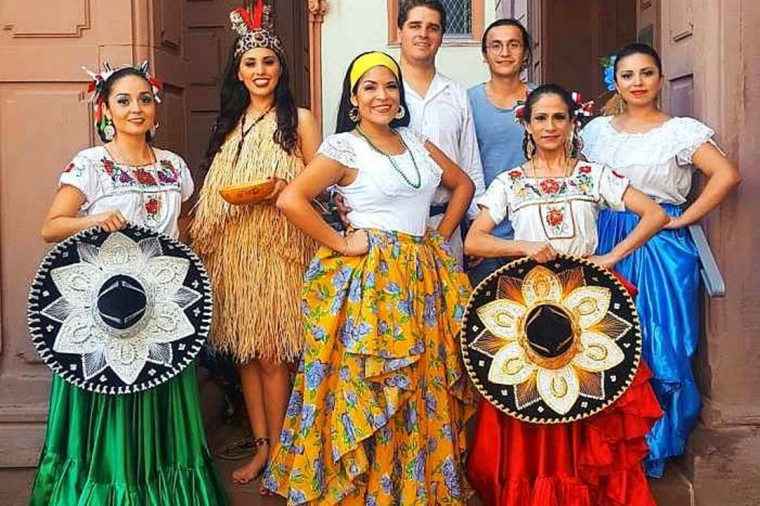 Die lateinamerikanische Tanzgruppe Acutun aus Freiburg  | Foto: Acutun