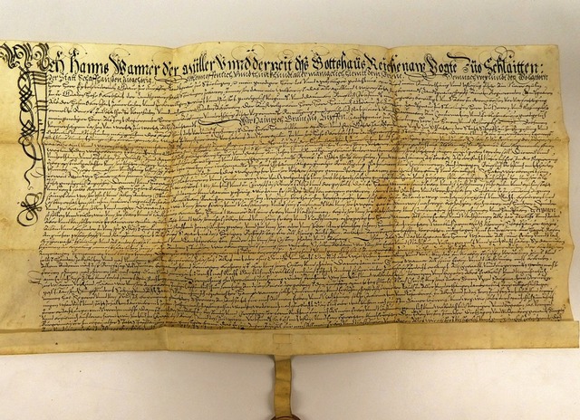 Alte Urkunde von 1568 aus dem Gemeindearchiv.  | Foto: Jutta Binner-Schwarz