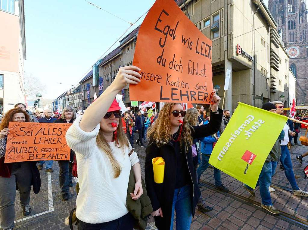 Rund 600 Menschen streikten am Donnerstag laut Verdi in Freiburg.