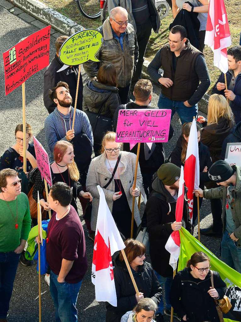 Rund 600 Menschen streikten am Donnerstag laut Verdi in Freiburg.