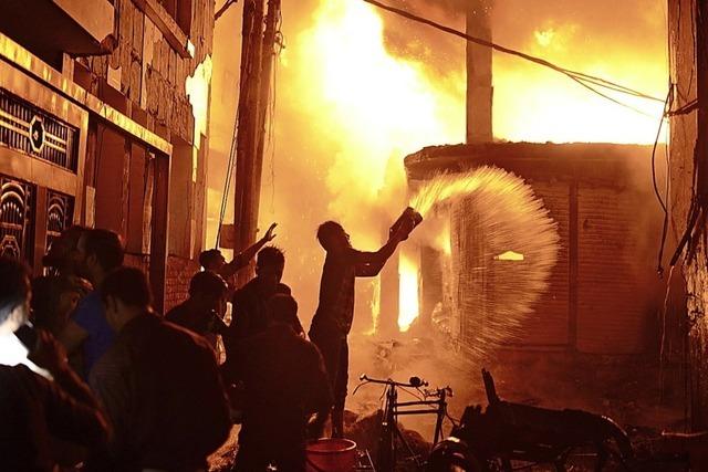 Chemikalien beschleunigten den Brand