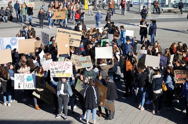 So wie in Lahr wird am Freitag auch in Lrrach demonstriert.  | Foto: Christoph Breithaupt