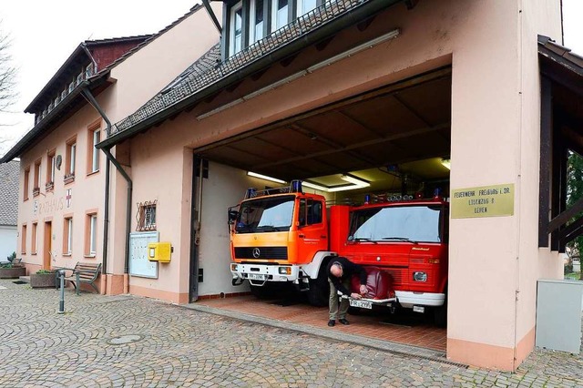 Das Lehener Feuerwehrgertehaus befind... aber eigentlich seit langem zu klein.  | Foto: Ingo Schneider
