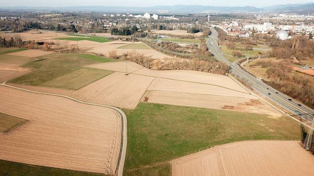 Blick ber das Dietenbachgebiet im Fre... Hintergrund der Stadtteil Landwasser.  | Foto: Michael Saurer