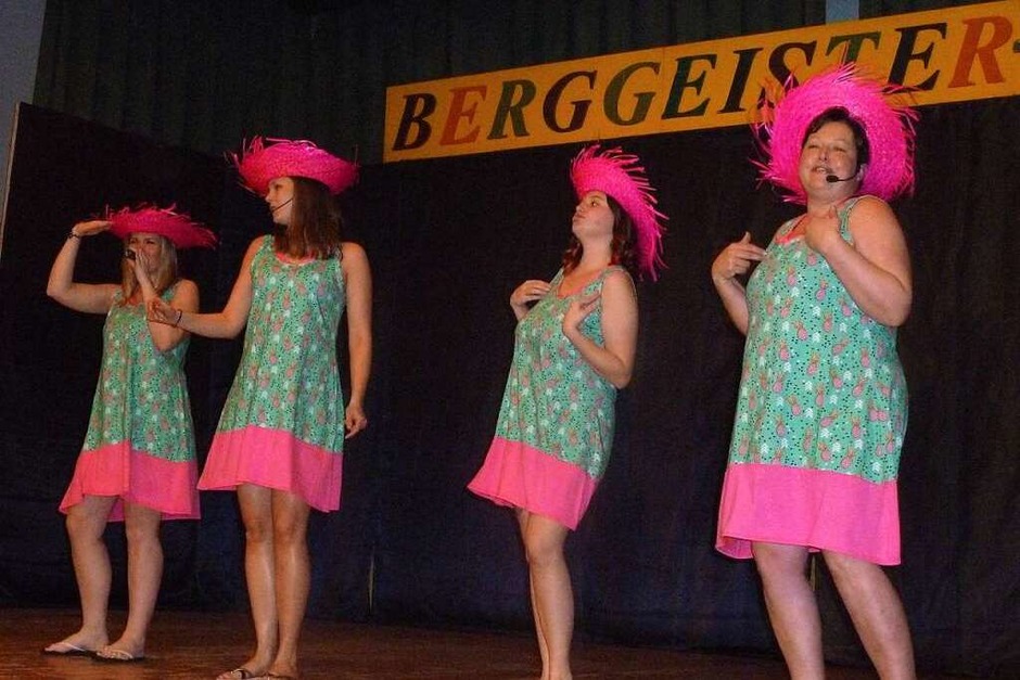 Hier singen die "Nollinger Perlen" pfiffige Lieder. (Foto: Jutta Rogge) Hier singen die "Nollinger Perlen" pfiffige Lieder. (Foto: Jutta Rogge)