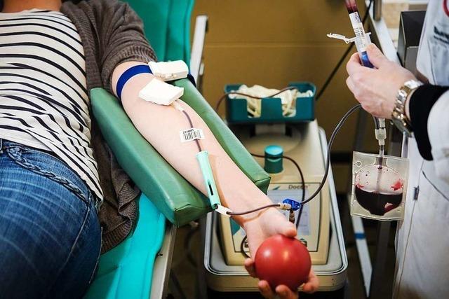 Eine Bötzingerin hat bereits hundert Mal Blut gespendet