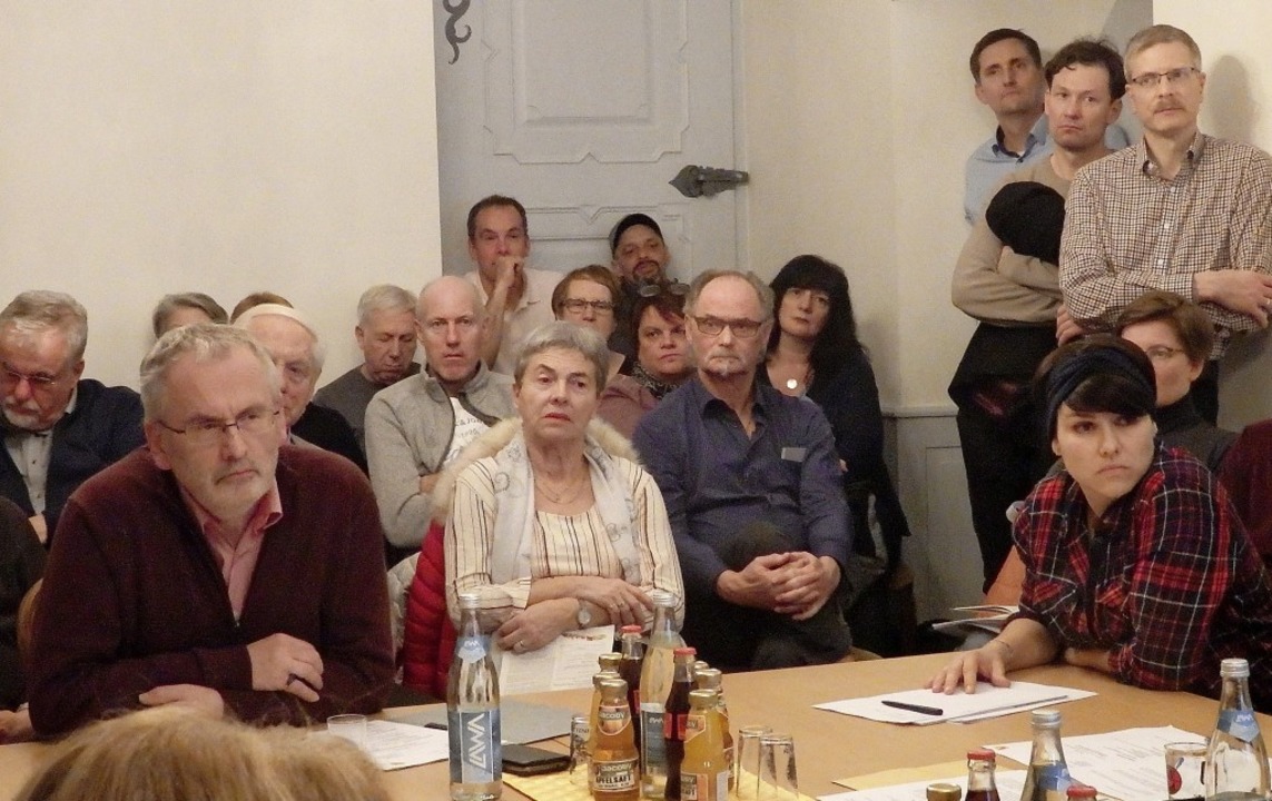 Zahlreiche Zuhrer nahmen an der Gemeinderatssitzung zum Verkehrskonzept teil.   | Foto: Johanna Hgg