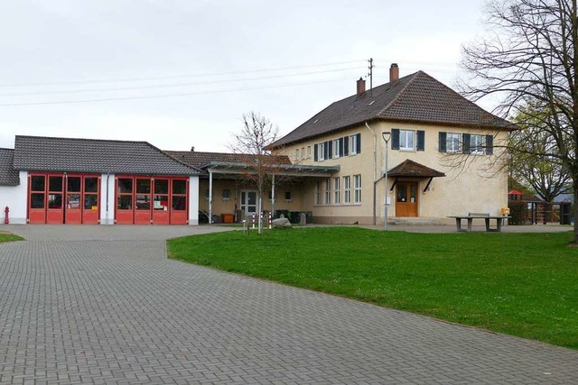 Grere Anbauten soll es vor dem jetzi...en. Die Feuerwehr bleibt an ihrem Ort.  | Foto: Hans-Peter Mller