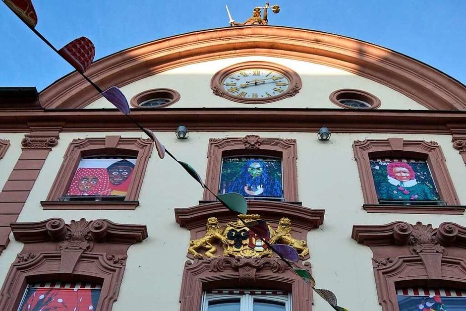 Schmutziger Dunschdig im Rathaus und im Narrenkeller (Foto: hrö) Schmutziger Dunschdig im Rathaus und im Narrenkeller (Foto: hrö)