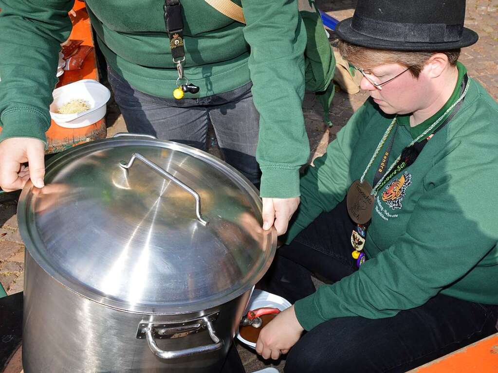 Mehlsuppe auf dem Kastanienplatz