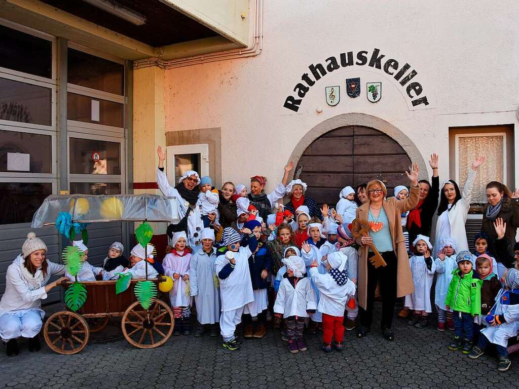 Auch in Herten musste Ortsvorsteherin Sabine Hartmann-Mller den Schlssel abgeben.