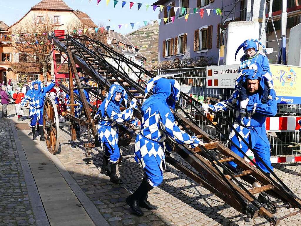 Wie immer originell bernahmen die Narren die Macht in Staufen. Bei Umzug und Rathaussturm haben sie klar gemacht, wer bis Aschermittwoch das Sagen hat.