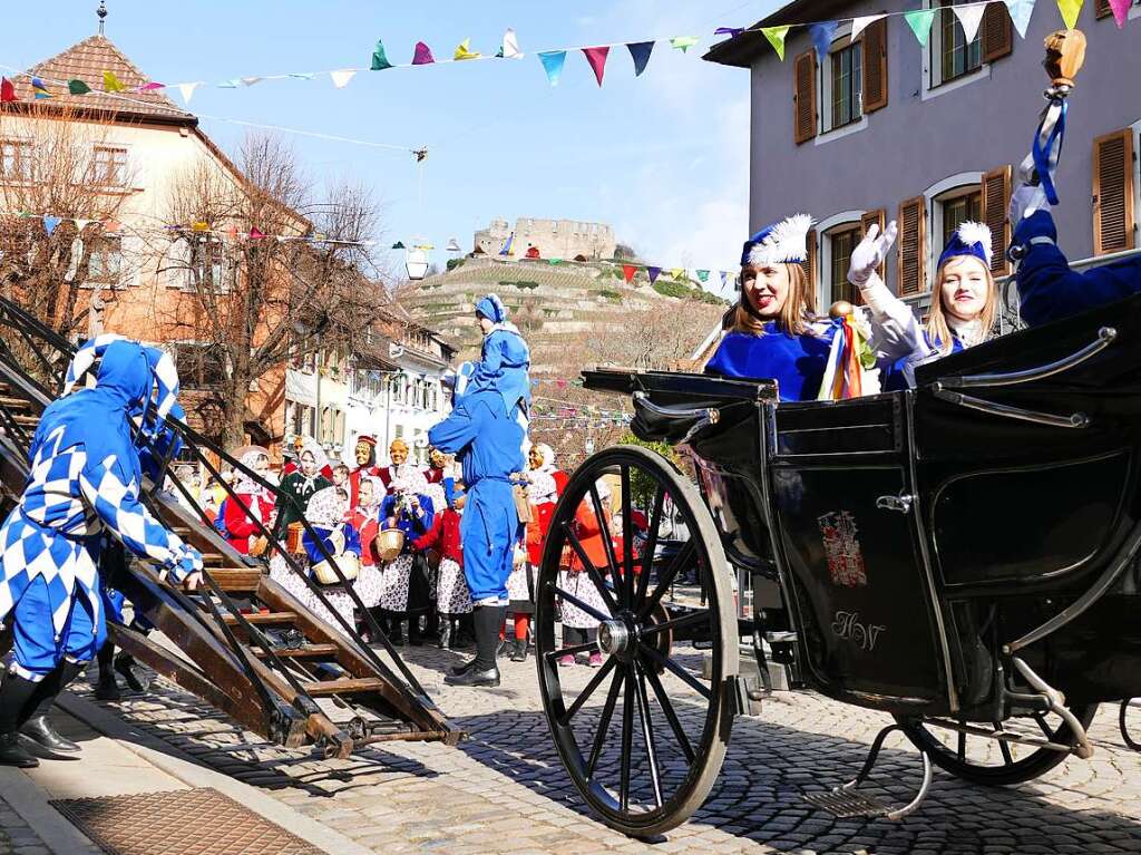 Wie immer originell bernahmen die Narren die Macht in Staufen. Bei Umzug und Rathaussturm haben sie klar gemacht, wer bis Aschermittwoch das Sagen hat.