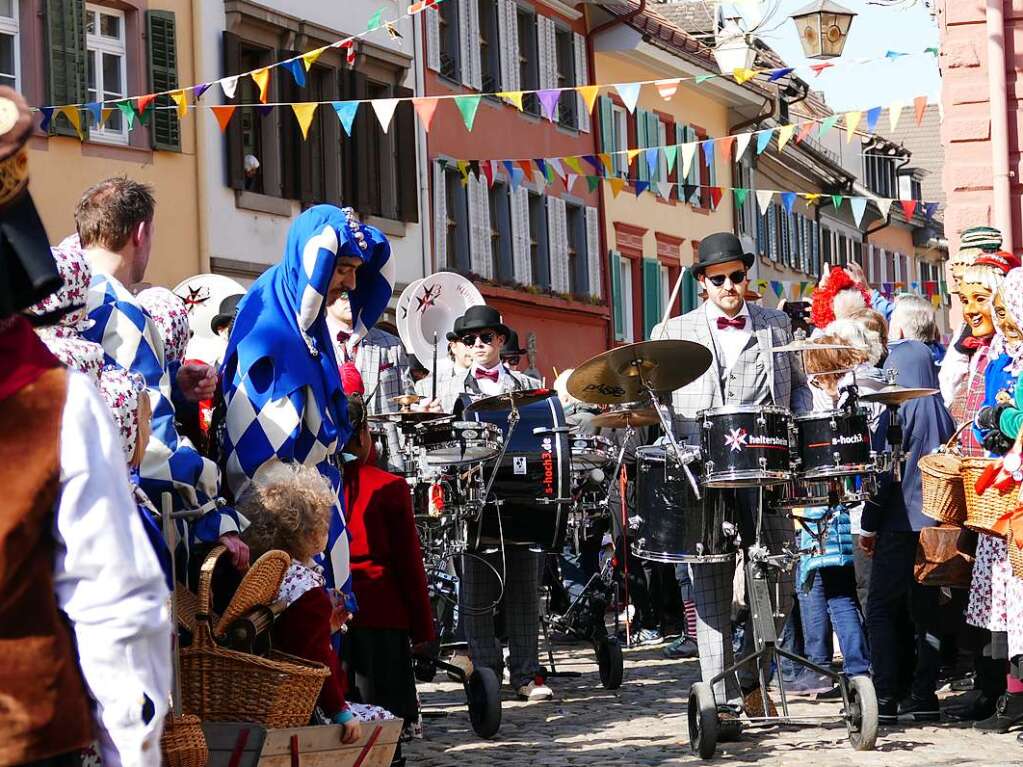 Wie immer originell bernahmen die Narren die Macht in Staufen. Bei Umzug und Rathaussturm haben sie klar gemacht, wer bis Aschermittwoch das Sagen hat.